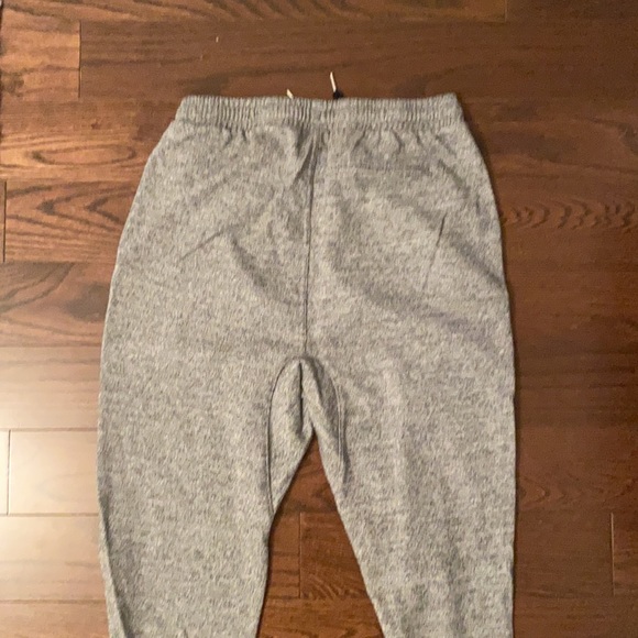 Salt and pepper grey with black logo lazy pants in size women’s large! - Picture 4 of 5